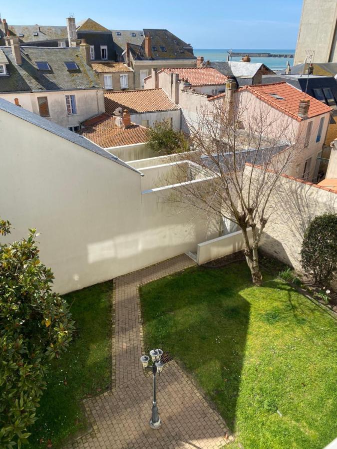 Le Kifanlo - Appartement Avec Une Grande Terrasse Vue Mer Et Plage A 100 M Ле-Сабль-д'Олонн Екстер'єр фото